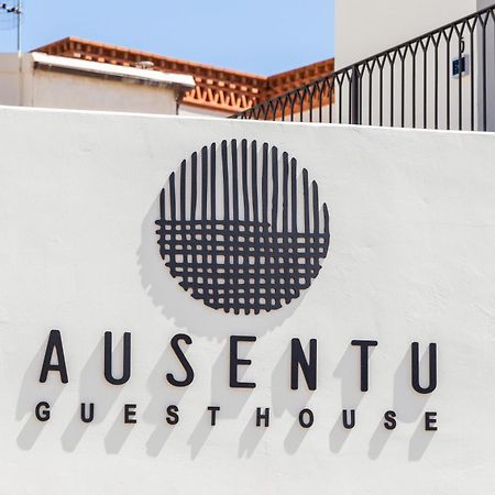 Ausentu Guest House Tortolì Екстериор снимка
