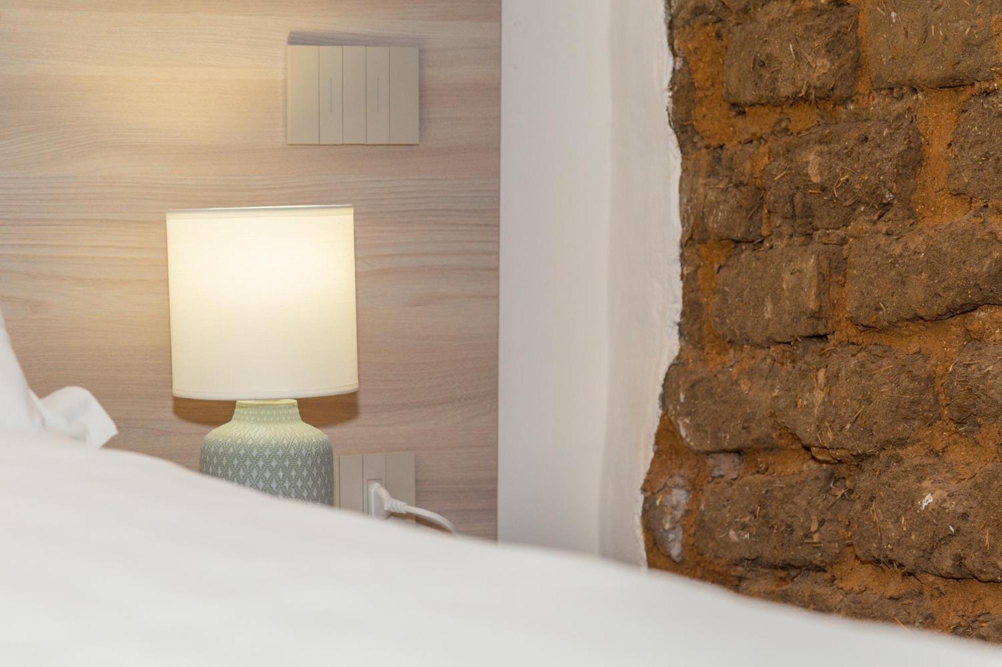 Ausentu Guest House Tortolì Екстериор снимка