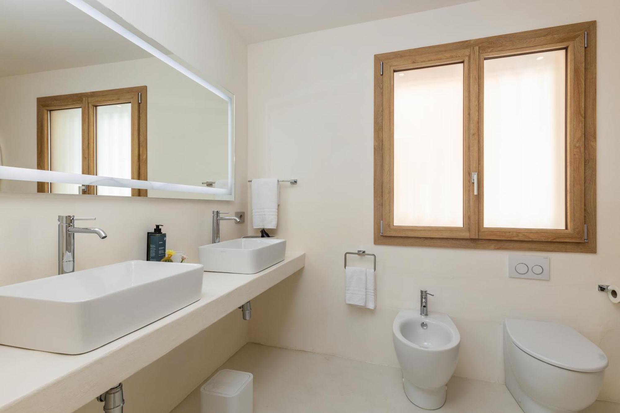 Ausentu Guest House Tortolì Екстериор снимка