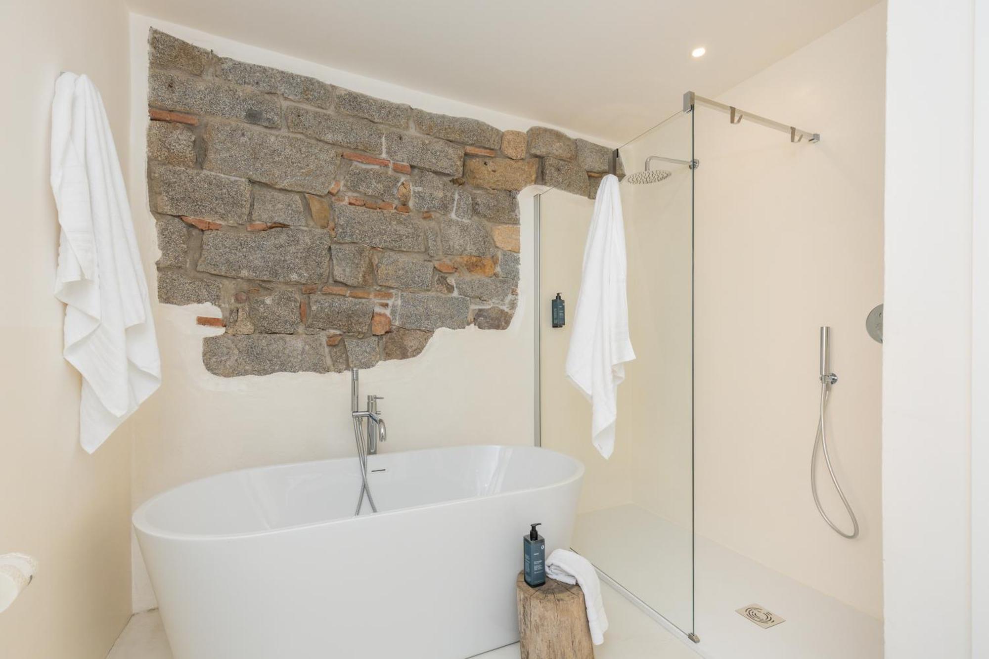 Ausentu Guest House Tortolì Екстериор снимка