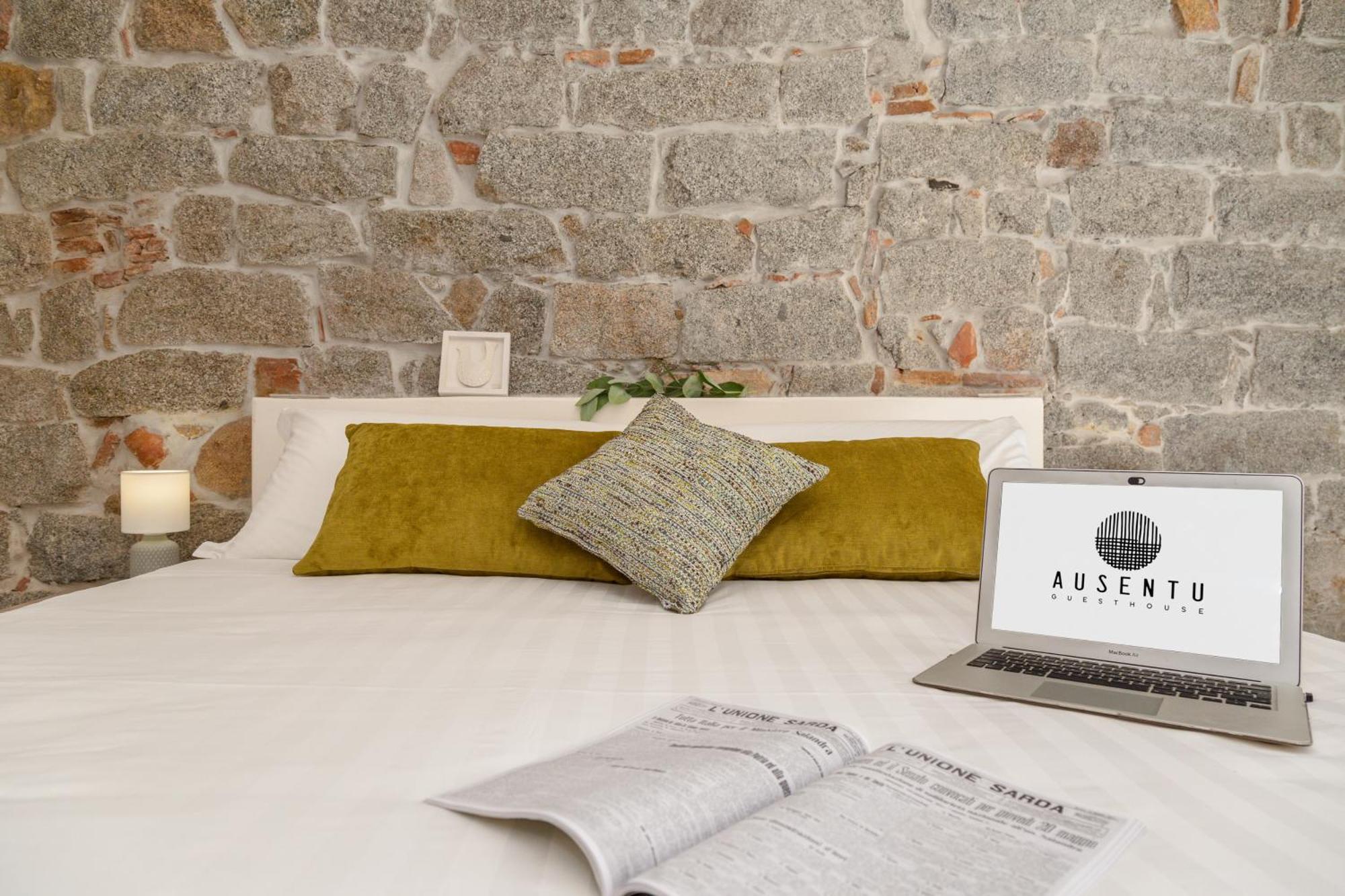 Ausentu Guest House Tortolì Екстериор снимка