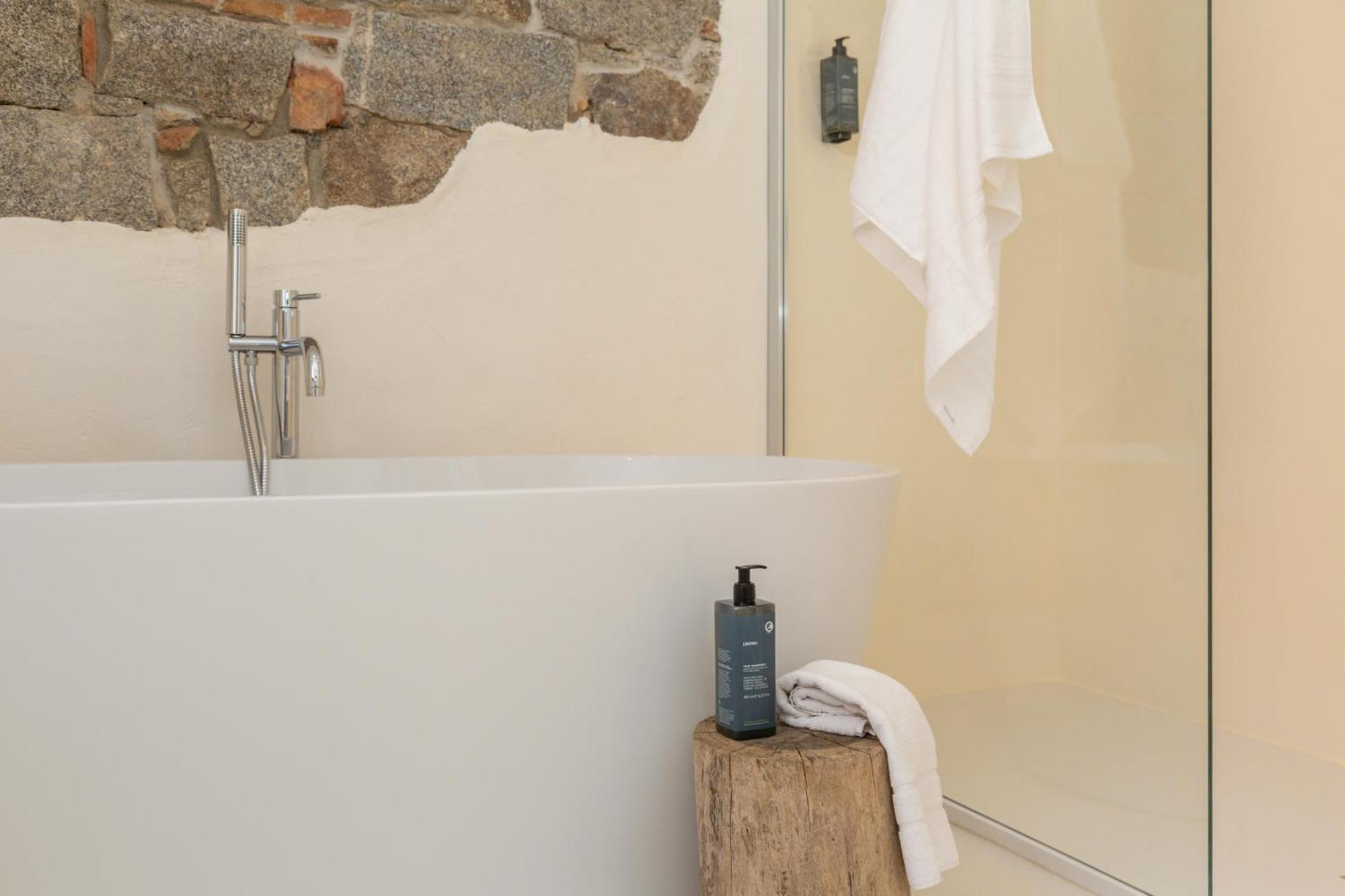 Ausentu Guest House Tortolì Екстериор снимка