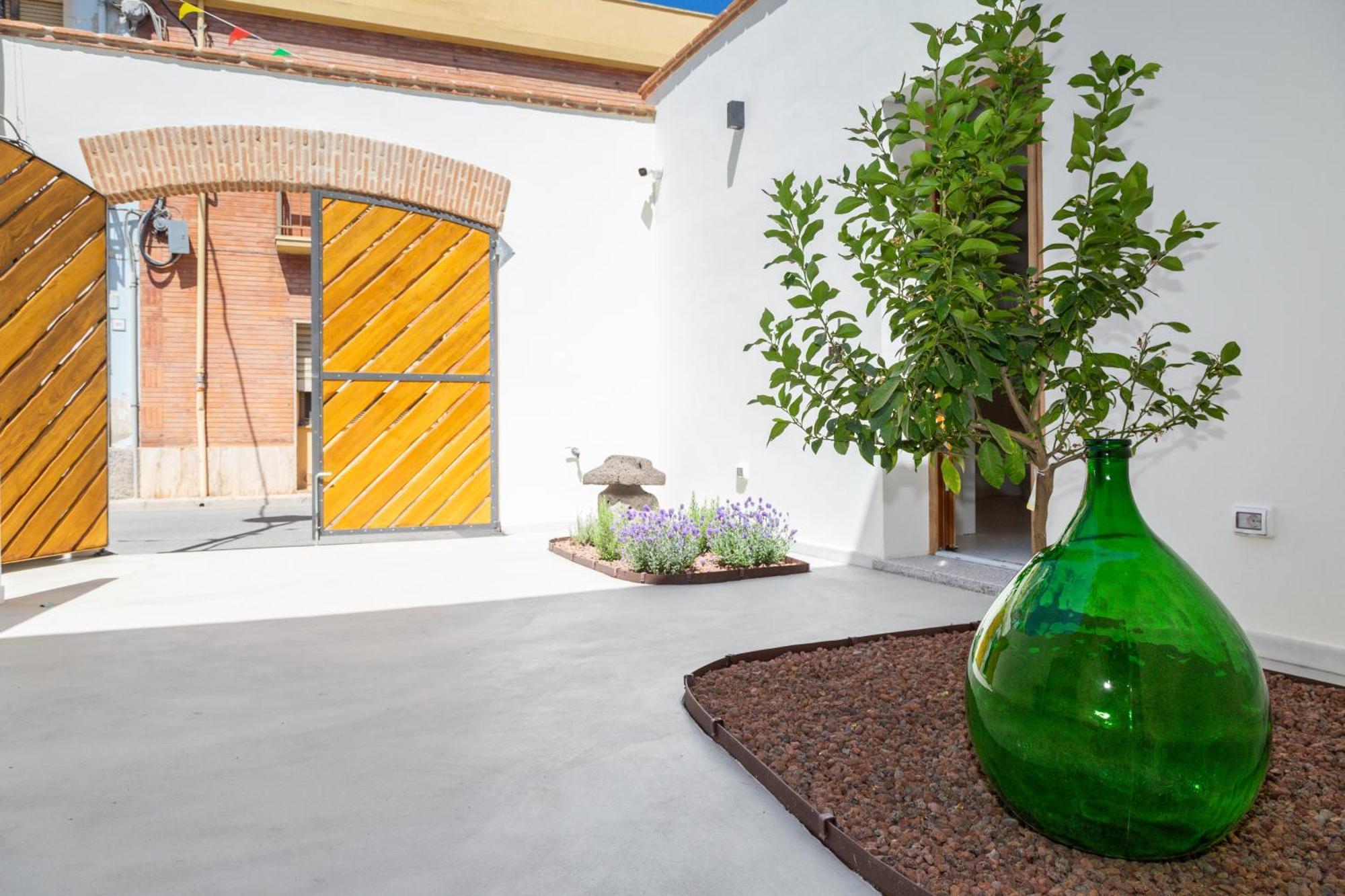 Ausentu Guest House Tortolì Екстериор снимка
